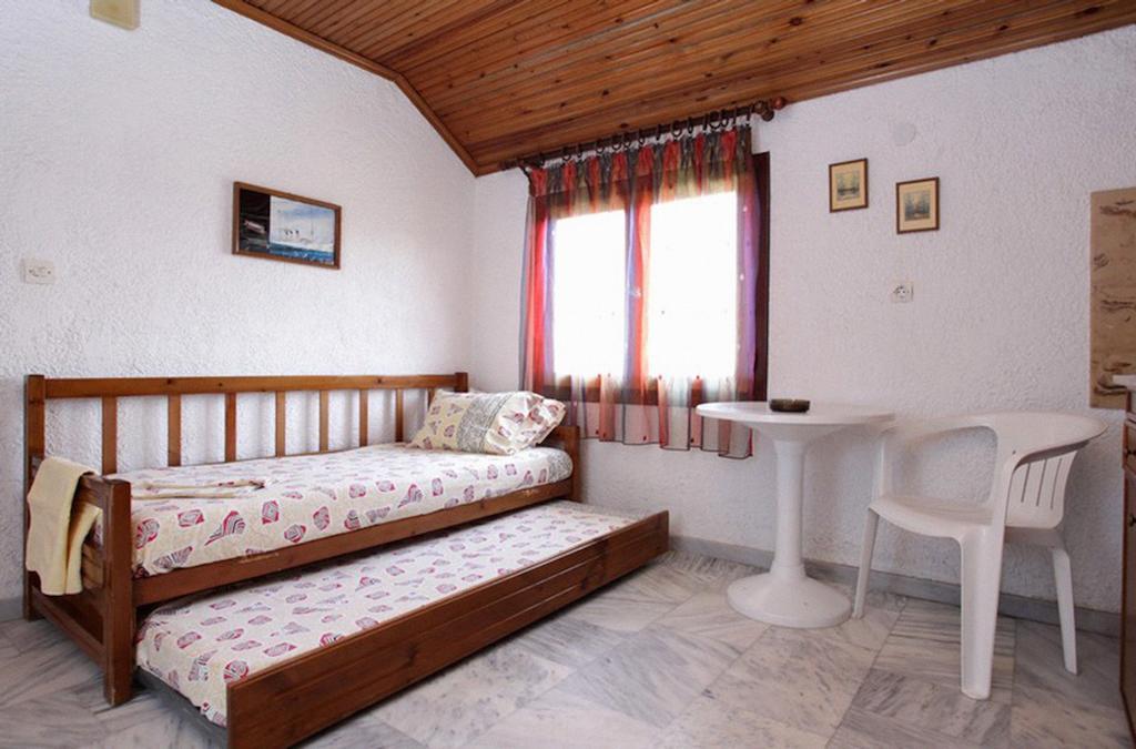 Kehagias Apartments Nea Vrasna Room photo